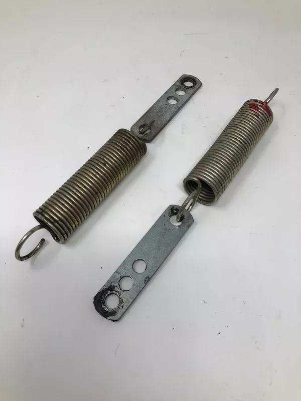 1-603693-exmark-extension-spring-tab-x2 1-603693 Exmark Extension Spring & Tab (x2)
