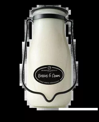 14 oz Milkbottle Candle: Berries & Cream